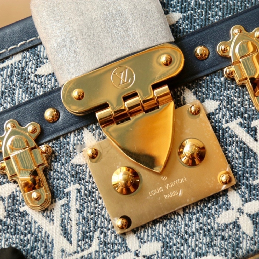 <AUTHENTIC>Louis Vuitton bag - image 2